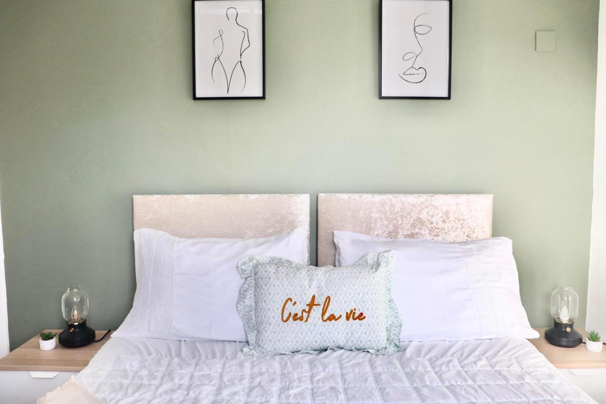 Stunning Apartment, Sleeps 4, Central London, 1 Bedroom, Zone 1, Kennington - Open For Business Stays, Long Stays And Families Relocating Buitenkant foto