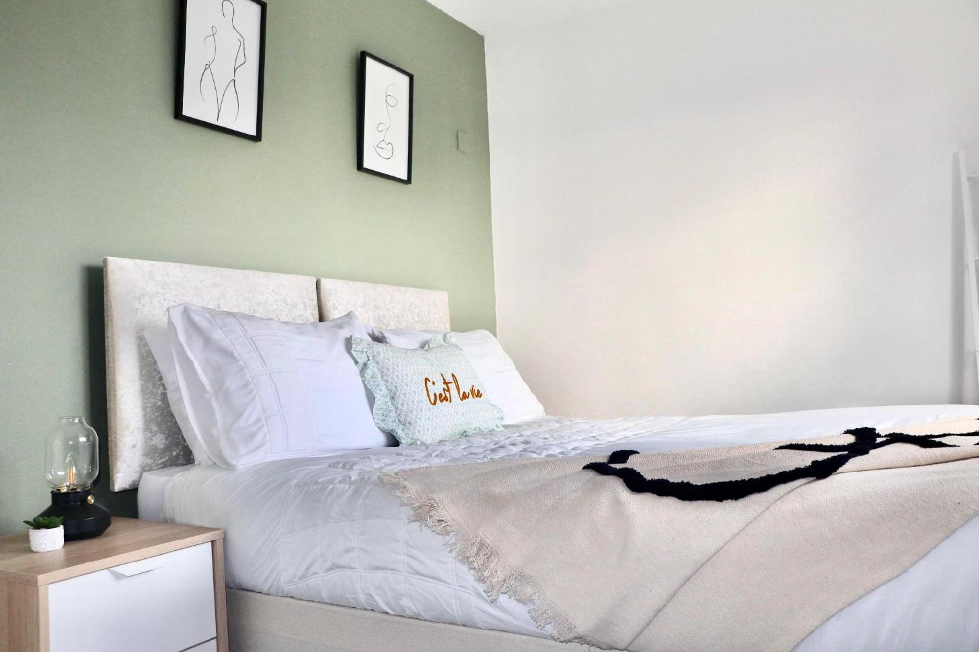 Stunning Apartment, Sleeps 4, Central London, 1 Bedroom, Zone 1, Kennington - Open For Business Stays, Long Stays And Families Relocating Buitenkant foto