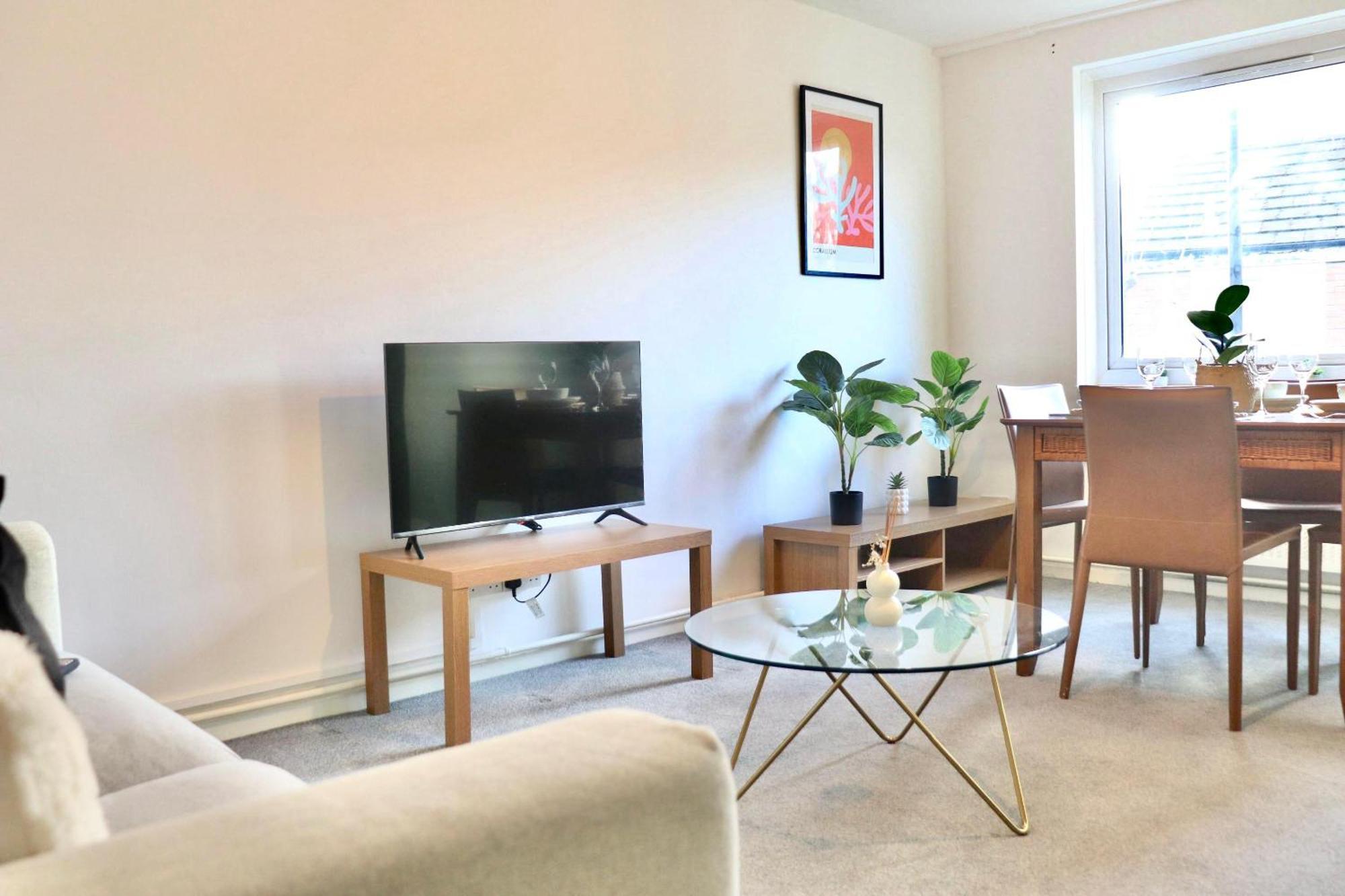 Stunning Apartment, Sleeps 4, Central London, 1 Bedroom, Zone 1, Kennington - Open For Business Stays, Long Stays And Families Relocating Buitenkant foto